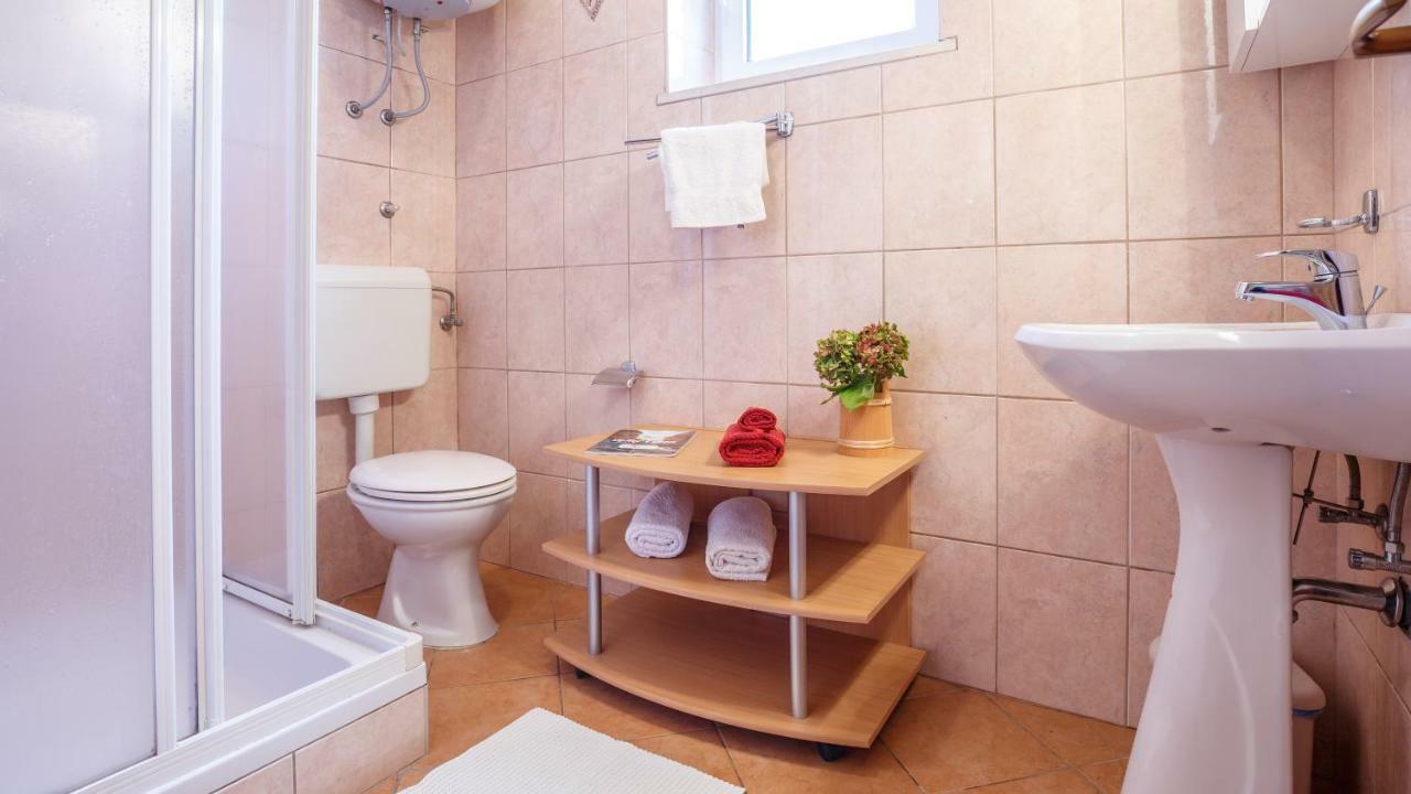 Apartment Josephine 2 マリンスカ エクステリア 写真